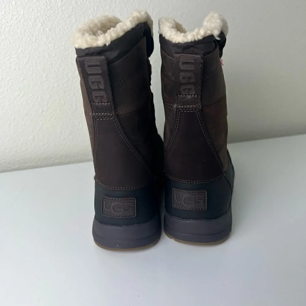 Ugg Bellemore Weather size 4 Kids